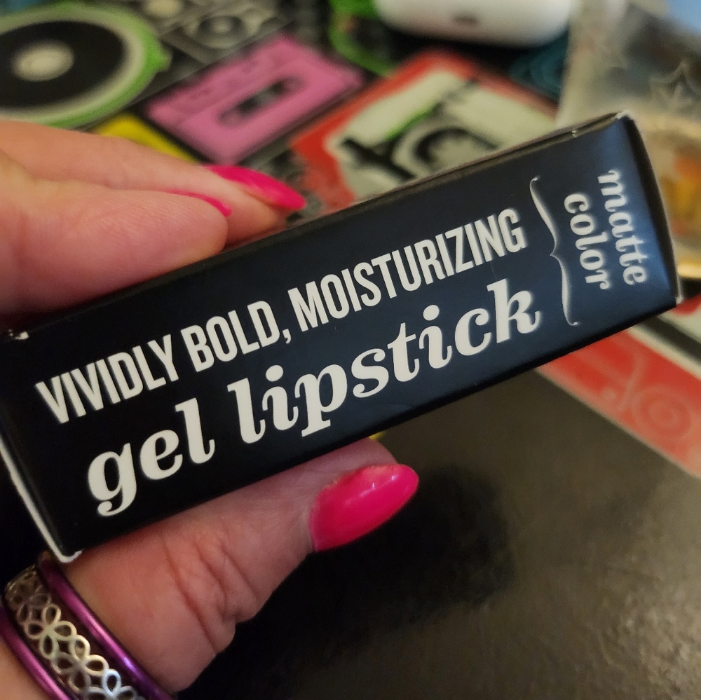 Buxom Big & Sexy Bold Gel Lipstick - Picture 4 of 6